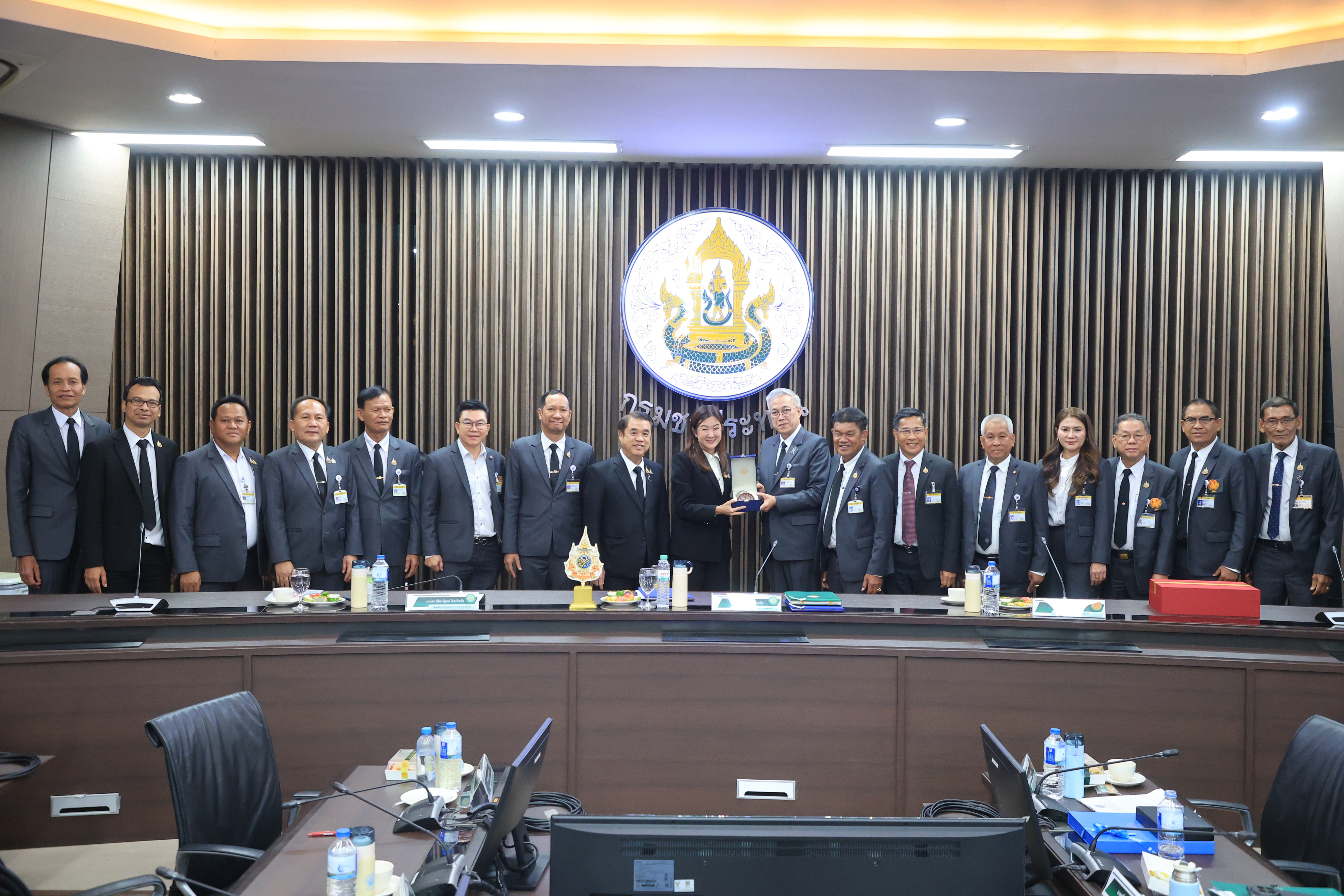 title - ส.ป.ก. ร่วมประชุมหารือและแลกเปลี่ยนความคิดเห็น ระหว่างรัฐมนตรีว่าการกระทรวงเกษตรและสหกรณ์ และคณะกรรมาธิการการเกษตรและสหกรณ์ วุฒิสภา